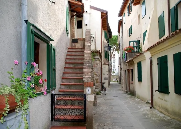 Calle Burchio Grado