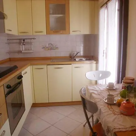 Calle Burchio Apartment *